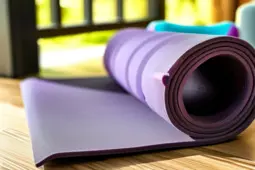 打造高效健身之旅，瑜伽垫、弹力带与打卡APP的完美组合