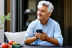 银发族智能生活新体验，全方位适老化App与便民服务