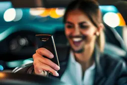 智慧驾驭，手机互联在汽车驾驶与维护中的关键作用