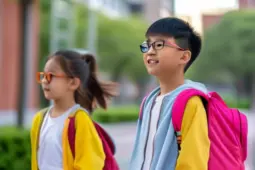 校园出行新风尚，95后00后学生的智能出行指南