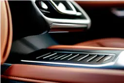 打造个性化汽车生活，迎宾踏板的升级之旅