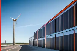 逆变器企业，技术革新与产能扩张引领户外运动产业新浪潮