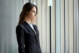 职场礼仪，确保按时完成的关键要素