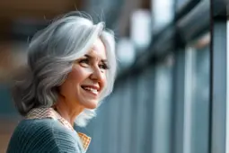 银发族的数字安全守护者，揭秘网络诈骗，共筑数字生活防线