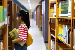 图书馆，95后00后学生党学业与职业成长的助力器