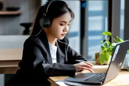 95后、00后青年的线上副业指南，如何利用企微平台实现技能变现