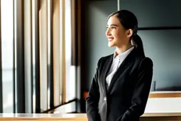 职场礼仪，构建高效沟通的桥梁