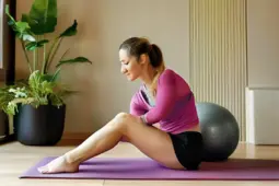 题，宝妈的居家健身指南，打造个性化训练计划，提升健康与活力