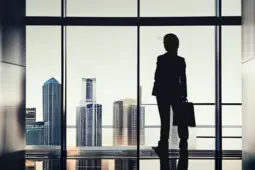 商务礼仪，塑造专业形象的关键